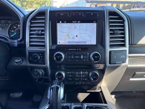 Used 2018 Ford F150 Platinum w/ Equipment Group 701A Luxury AWD/4WD image 36