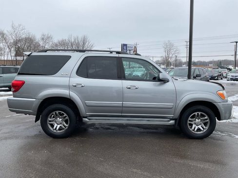 Used 2007 Toyota Sequoia SR5 image 9