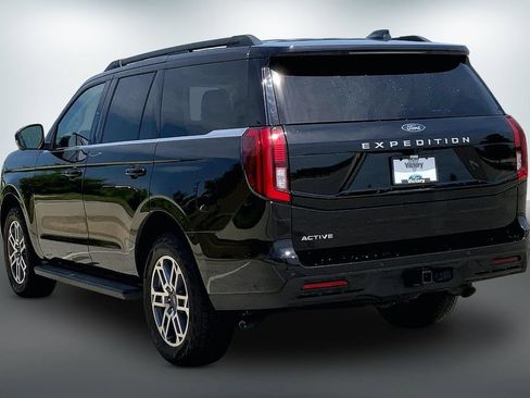 Used 2025 Ford Expedition Active AWD/4WD image 11