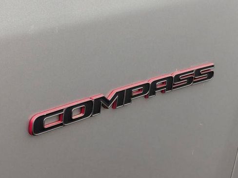 Used 2019 Jeep Compass Trailhawk AWD/4WD image 31