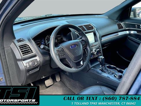 Used 2018 Ford Explorer Limited AWD/4WD image 12