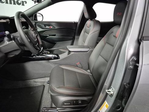 New 2026 Chevrolet Trax RS FWD image 9