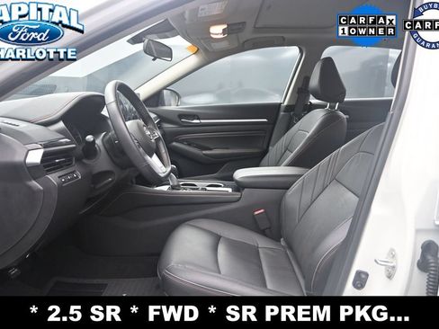 Used 2023 Nissan Altima 2.5 SR w/ SR Premium Package FWD image 10