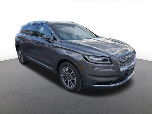 Used 2023 Lincoln Nautilus AWD w/ Premium Package image 7