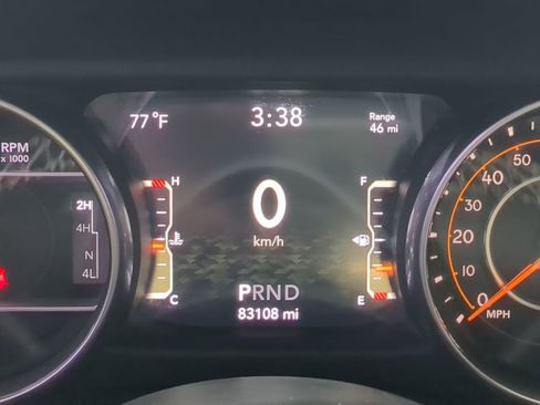 Used 2018 Jeep Wrangler Unlimited Sahara image 27