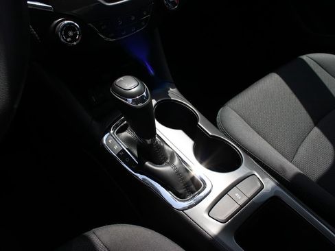 Certified 2018 Chevrolet Cruze LT FWD image 21