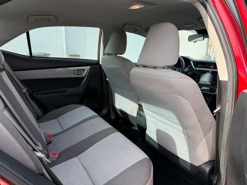 Used 2017 Toyota Corolla LE image 7