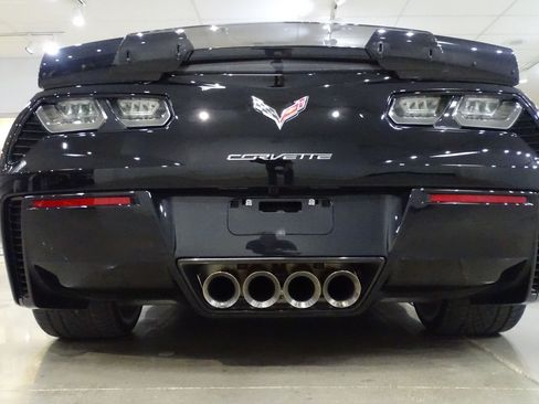 Used 2016 Chevrolet Corvette Z06 w/ 3LZ Preferred Equipment Group RWD image 13
