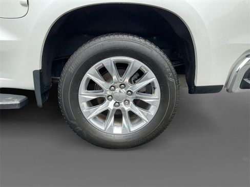 Used 2022 Chevrolet Silverado 1500 LTZ w/ Safety Package II image 8