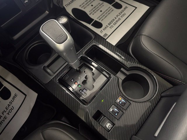 Used 2022 Toyota 4Runner TRD Off-Road Premium w/ TRD Black Wheel Package (TMS) AWD/4WD image 17