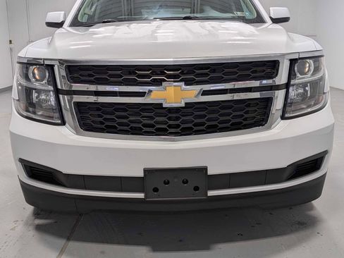 Used 2019 Chevrolet Tahoe LT image 2