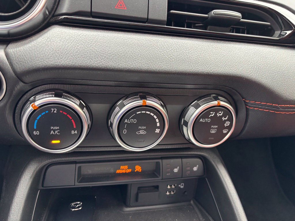 Used 2023 MAZDA MX-5 Miata Grand Touring RWD image 18