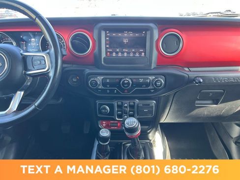 Used 2020 Jeep Wrangler Unlimited Rubicon w/ Dual Top Group AWD/4WD image 17