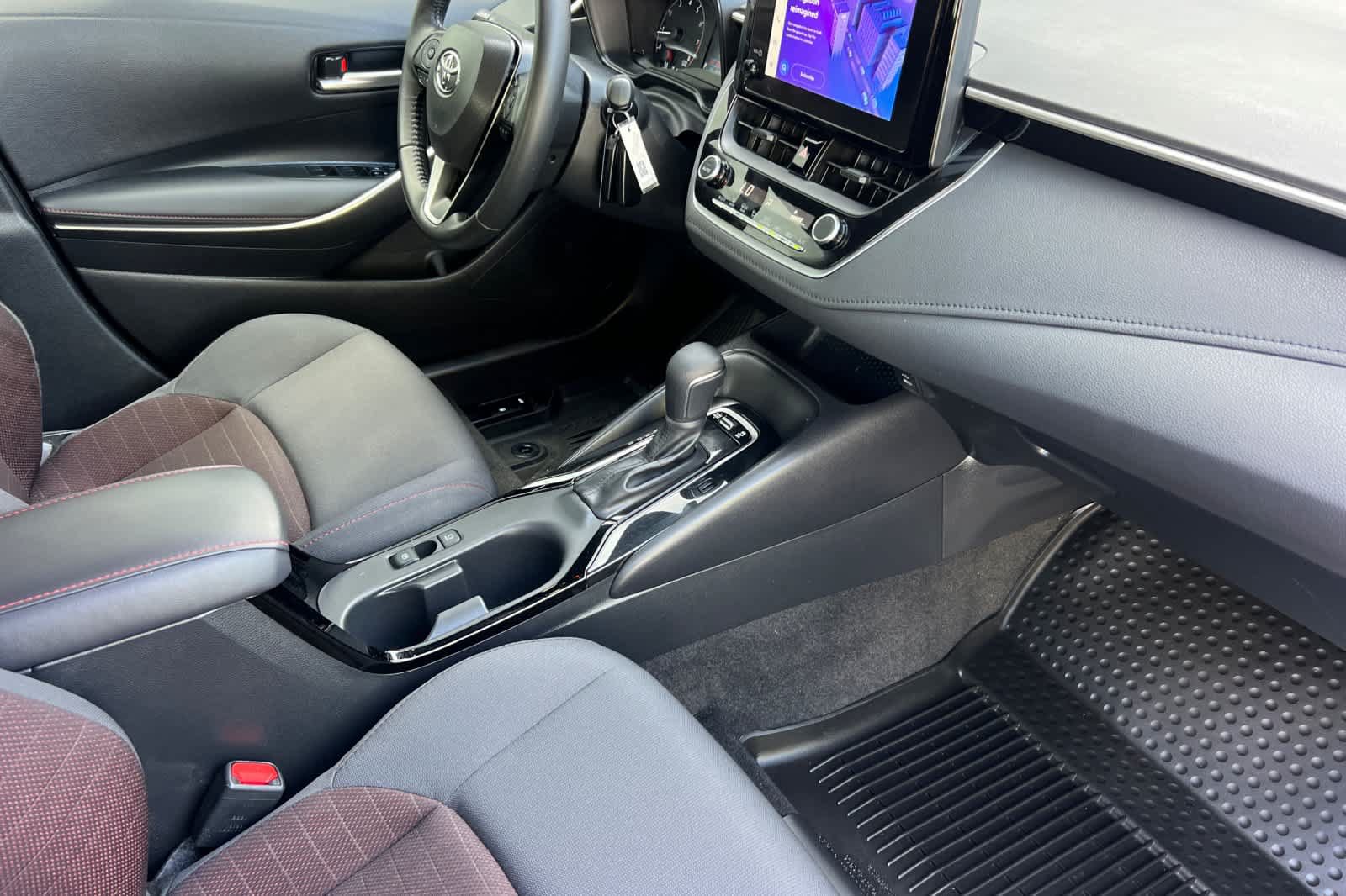 Certified 2024 Toyota Corolla SE FWD image 15