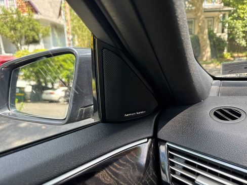 Used 2011 Mercedes-Benz E 350 4MATIC Sedan image 10