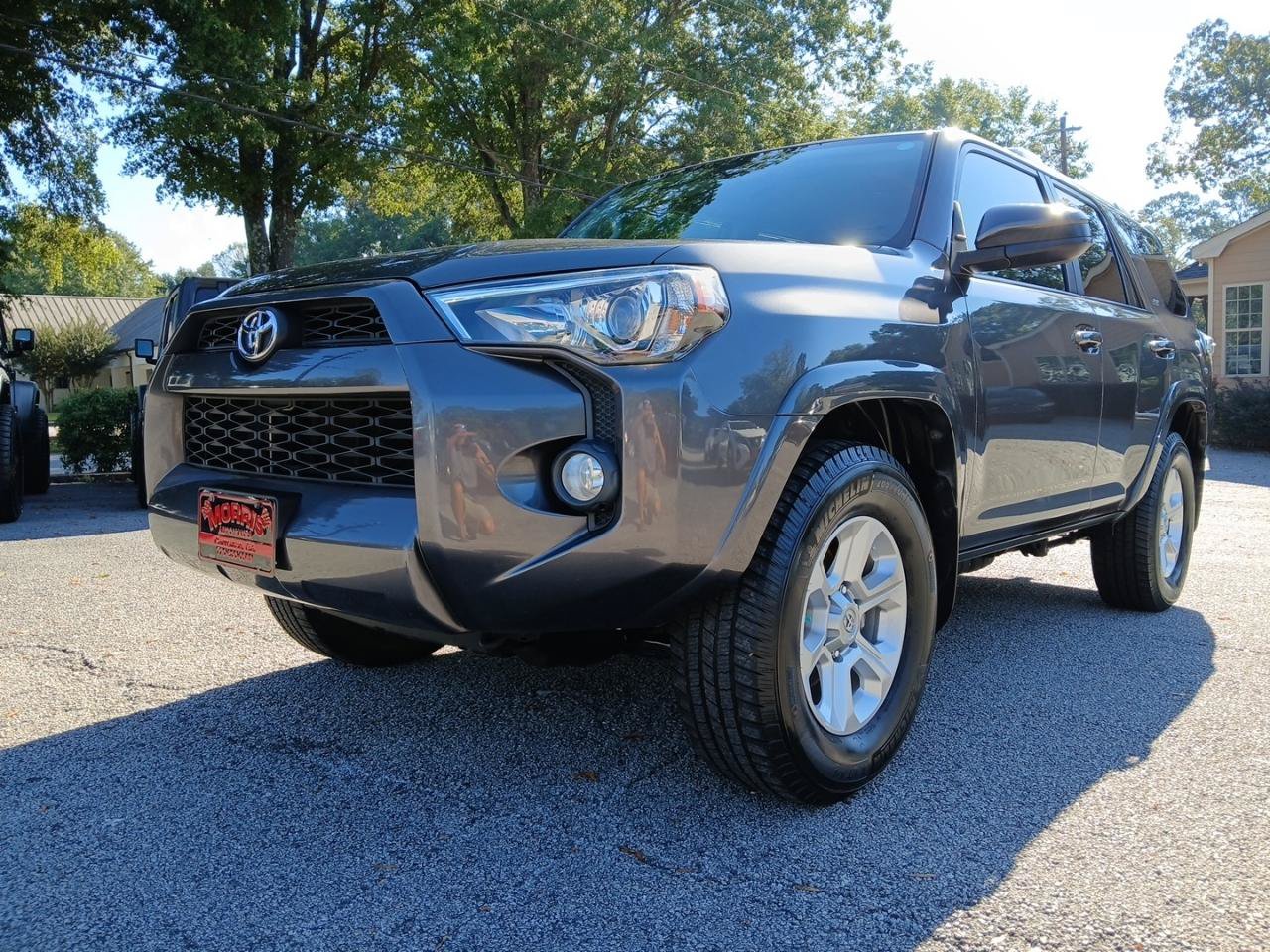 Used 2018 Toyota 4Runner SR5 RWD image 2