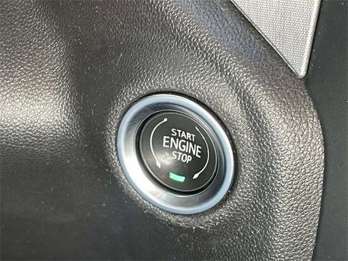 Used 2022 GMC Sierra 1500 SLE image 21