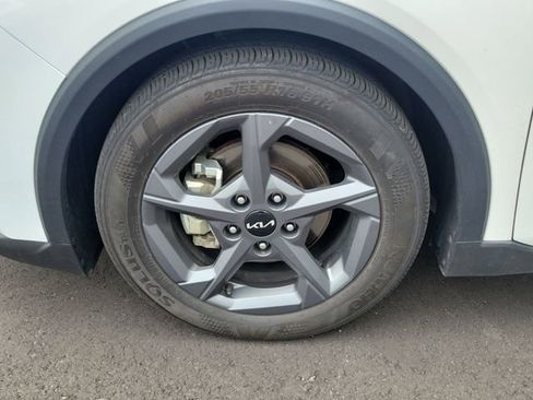 Certified 2025 Kia K4 FWD image 6