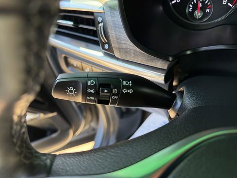 Used 2020 Kia Telluride SX w/ SX Prestige Package AWD/4WD image 22