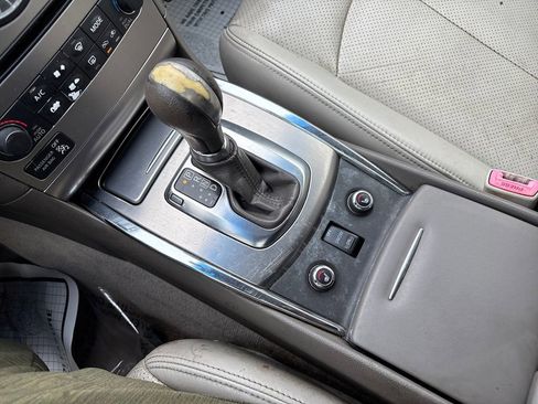 Used 2012 INFINITI G37 x w/ Premium Pkg image 30