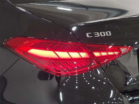 Used 2024 Mercedes-Benz C 300 Sedan image 32