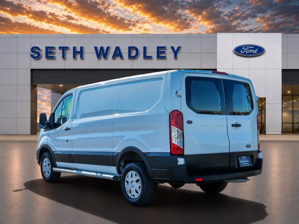 Used 2025 Ford Transit 250 Low Roof w/ Exterior Upgrade Package RWD image 5