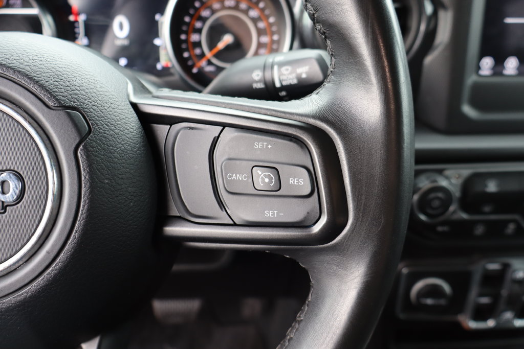 Used 2022 Jeep Gladiator Sport AWD/4WD image 25