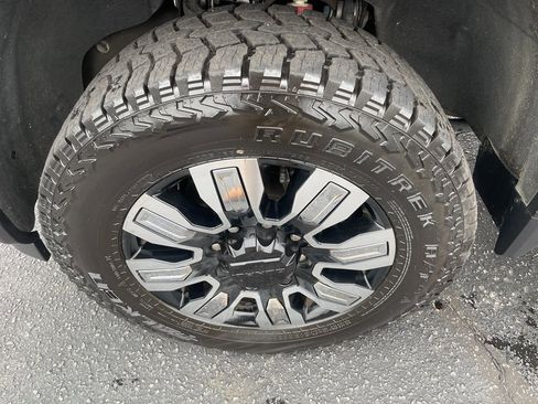 Certified 2024 GMC Sierra 2500 Denali w/ Denali Reserve Package image 6