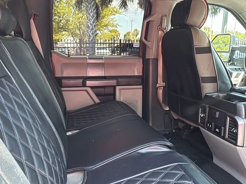 Used 2018 Ford F250 XLT w/ XLT Premium Package AWD/4WD image 26