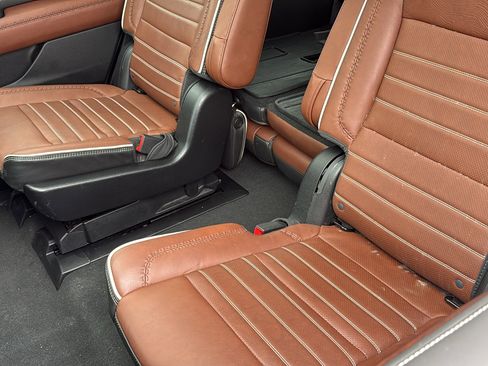 Used 2023 GMC Yukon Denali Ultimate image 29