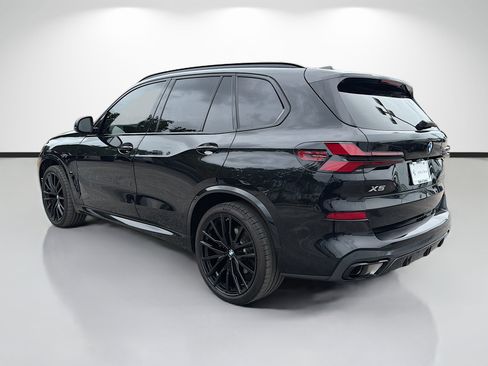 Used 2024 BMW X5 sDrive40i w/ M Sport Package RWD image 5
