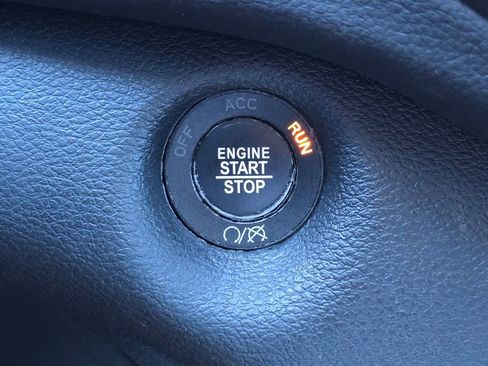 Used 2022 Jeep Cherokee Trailhawk w/ Trailer Tow Group image 34