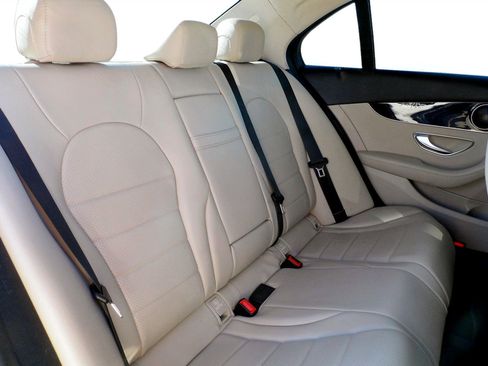 Used 2016 Mercedes-Benz C 300 Sedan image 25