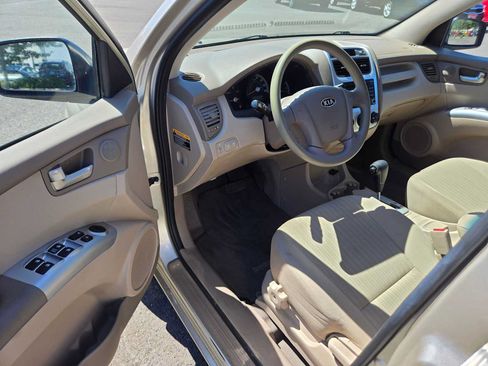 Used 2009 Kia Sportage LX AWD/4WD image 20