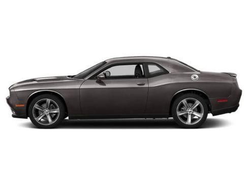 Used 2018 Dodge Challenger SXT Plus RWD image 4