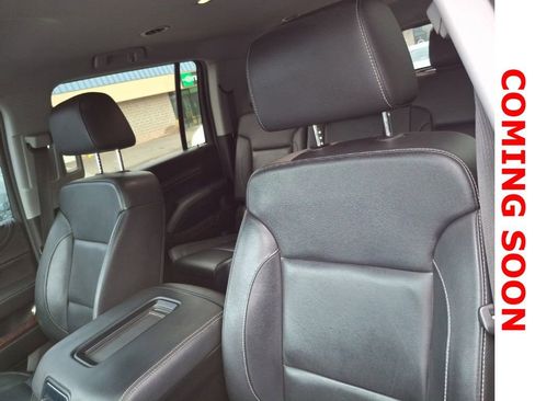 Used 2018 Chevrolet Suburban LT image 11