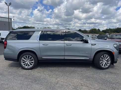 Used 2024 GMC Yukon XL Denali w/ Denali Reserve Package AWD/4WD image 2