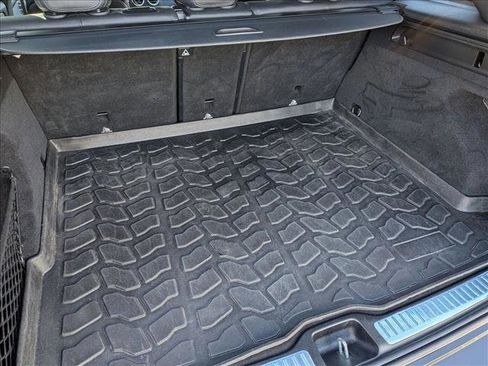 Used 2021 Mercedes-Benz GLC 300 image 6