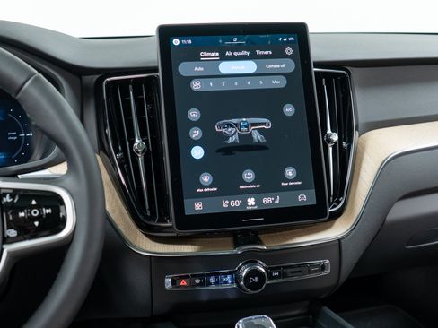 New 2026 Volvo XC60 T8 Plus w/ Climate Package AWD/4WD image 19