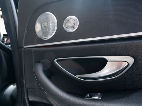Used 2019 Mercedes-Benz E 300 w/ Premium 1 Package image 18