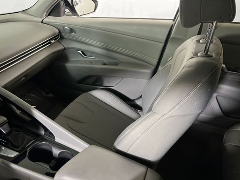 Used 2023 Hyundai Elantra SEL w/ Convenience Package FWD image 23