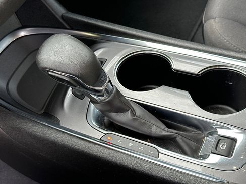 Used 2023 Chevrolet Malibu LT image 31