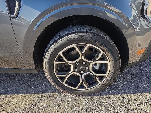 New 2025 Ford Maverick Lariat w/ 4K Tow Package image 7