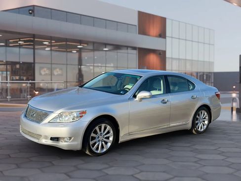 Used 2010 Lexus LS 460 AWD image 4