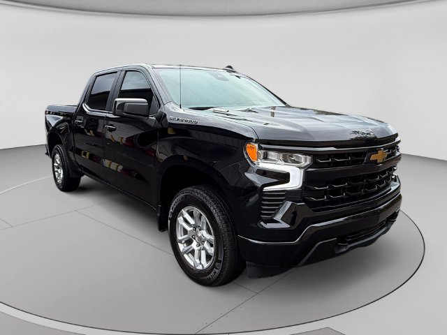 Used 2024 Chevrolet Silverado 1500 LT AWD/4WD image 7