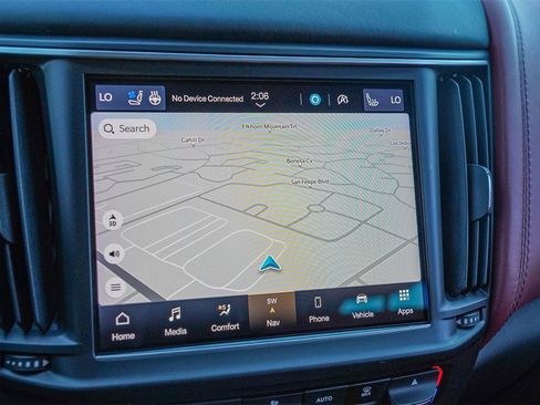 Certified 2022 Maserati Levante Modena image 17