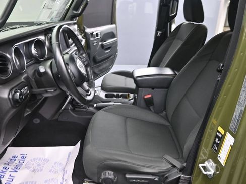 Used 2021 Jeep Wrangler Unlimited Sport AWD/4WD image 18
