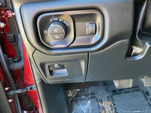Used 2023 RAM 1500 Big Horn AWD/4WD image 19