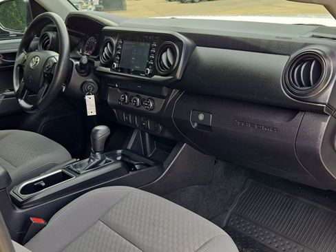 Used 2021 Toyota Tacoma SR w/ SR Convenience Package RWD image 18