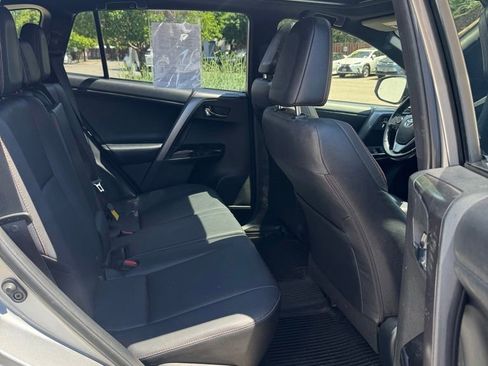 Used 2018 Toyota RAV4 SE w/ Power Extra Value Package AWD/4WD image 13